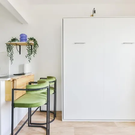 Apartment Cosy A 1min A Pied Du Metro Porte Des Lilas *