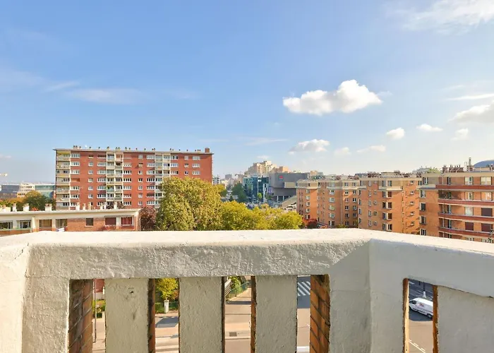 Cosy A 1min A Pied Du Metro Porte Des Lilas Apartment